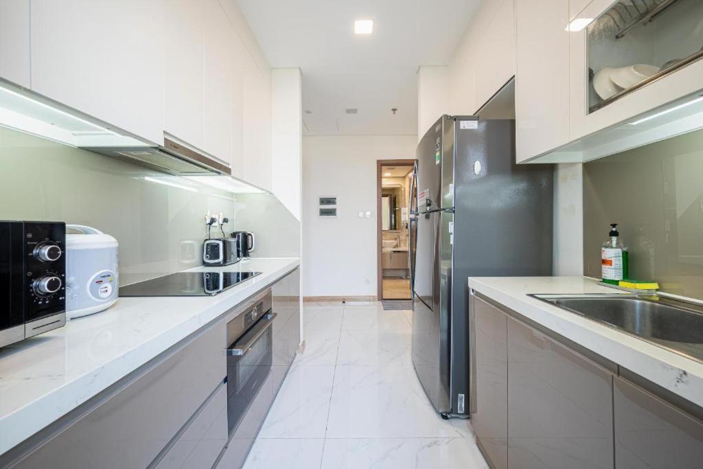 Khách sạn Tony Luxury Inside Landmark 81 Tower TP. Hồ Chí Minh
