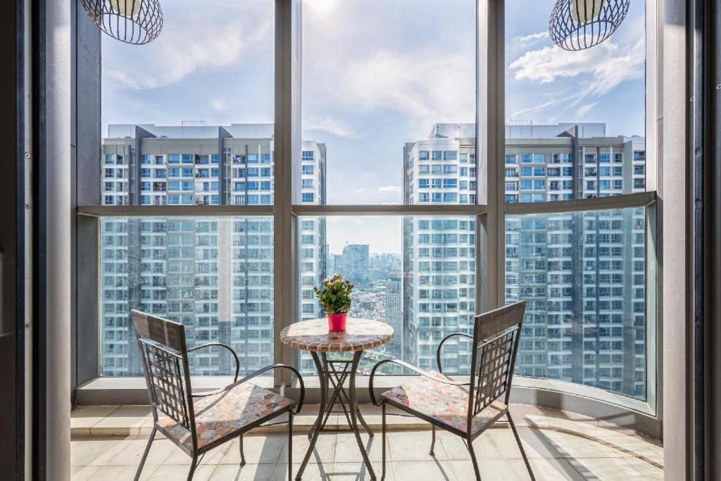Khách sạn Tony Luxury Inside Landmark 81 Tower