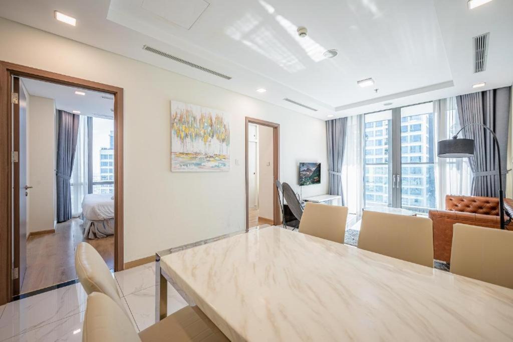 Tony Luxury Inside Landmark 81 Tower * TP. Hồ Chí Minh