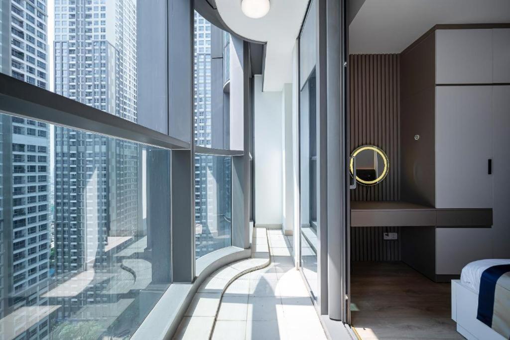 Khách sạn Tony Luxury Inside Landmark 81 Tower *