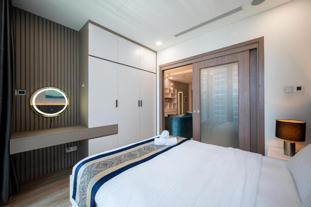 Tony Luxury Inside Landmark 81 Tower TP. Hồ Chí Minh